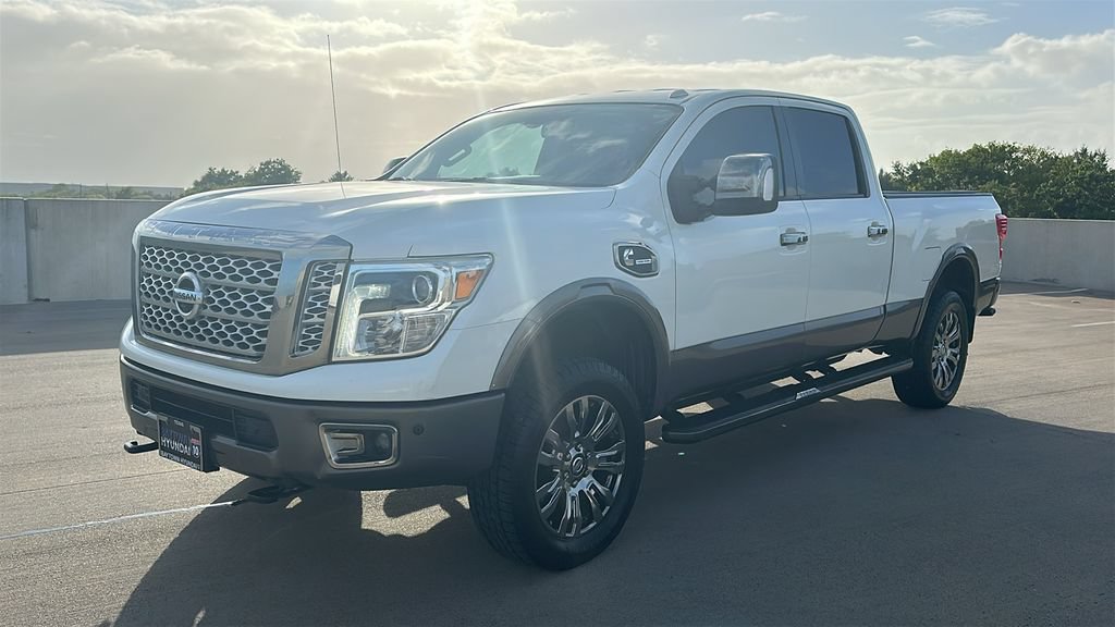 Used 2019 Nissan Titan Platinum Reserve w/ Platinum Utility Package AWD/4WD image 10