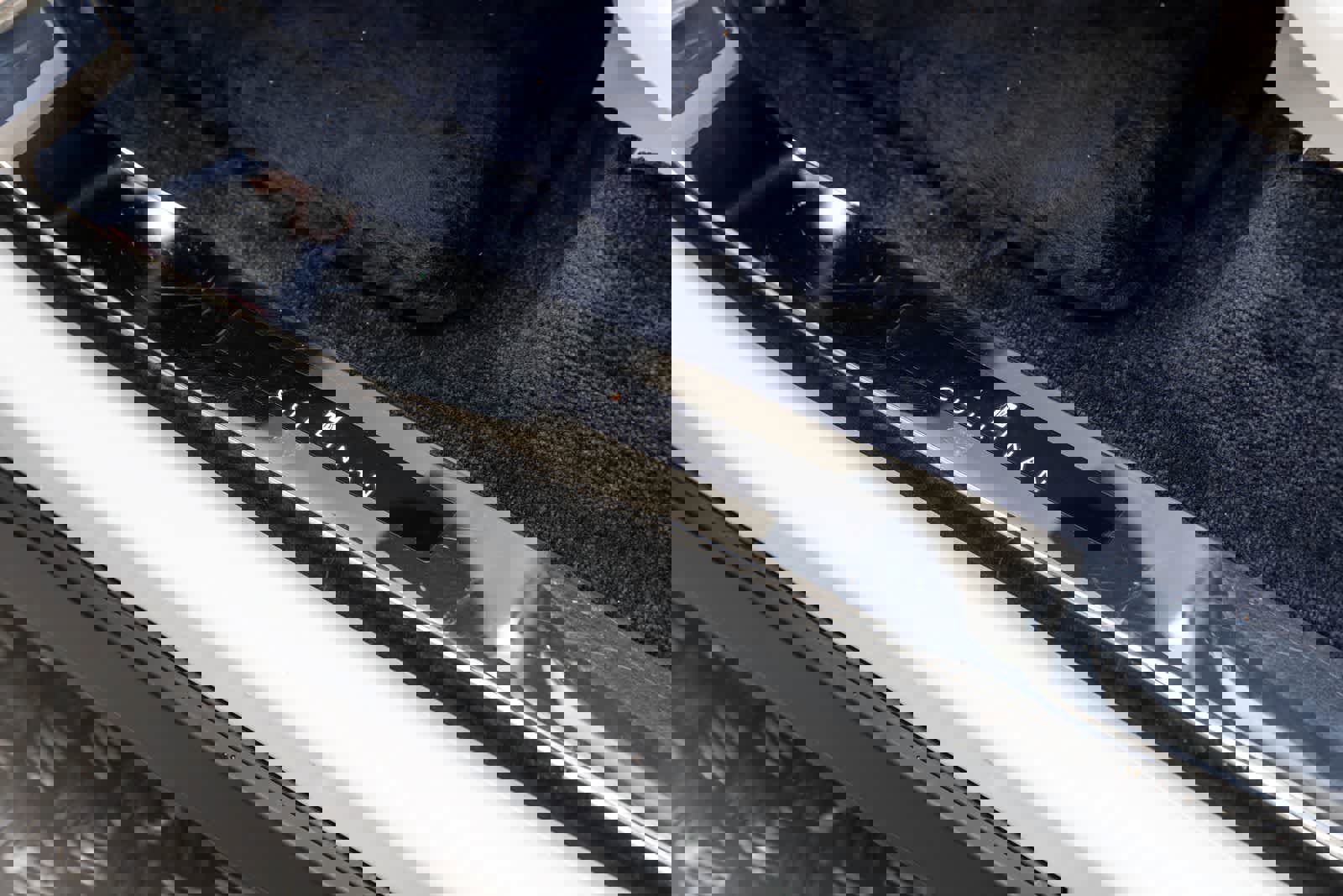 Used 2023 Rolls-Royce Cullinan w/ Cullinan Package image 31