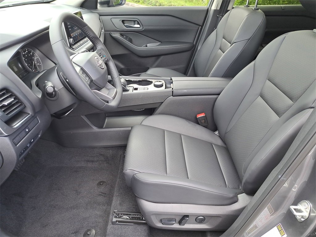 New 2026 Nissan Rogue SV image 19