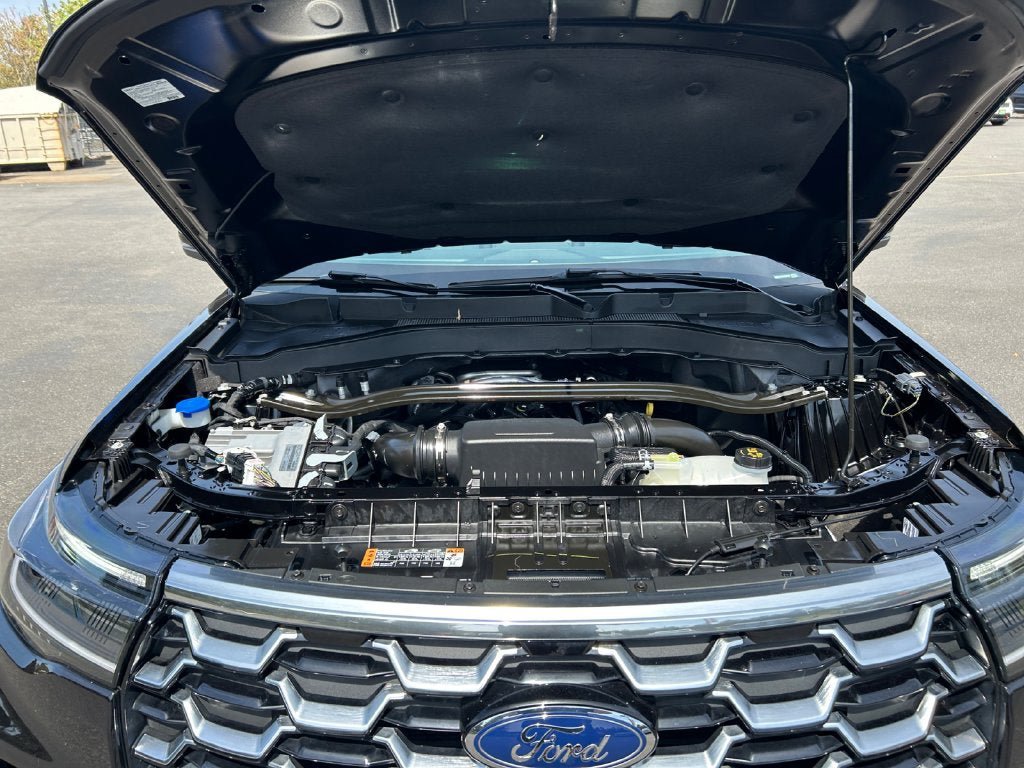 Used 2025 Ford Explorer Platinum AWD/4WD image 30