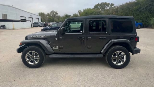 Used 2018 Jeep Wrangler Unlimited Sahara AWD/4WD image 5