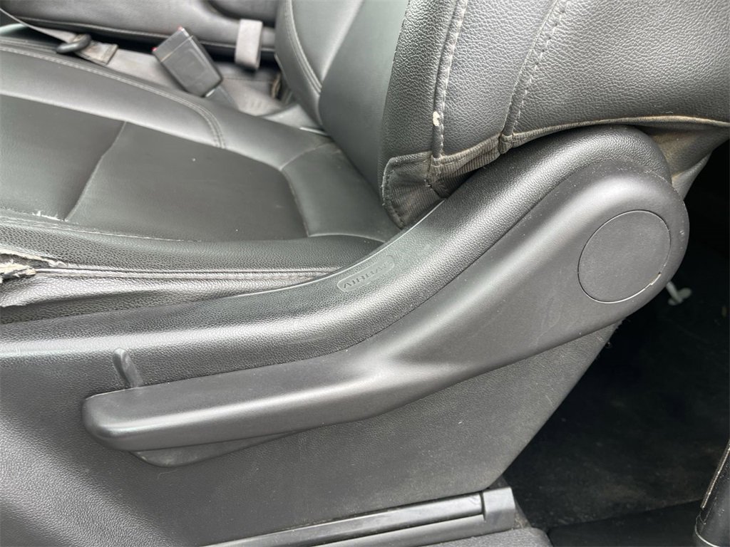 Used 2020 GMC Sierra 2500 4x4 Regular Cab w/ Convenience Package image 12