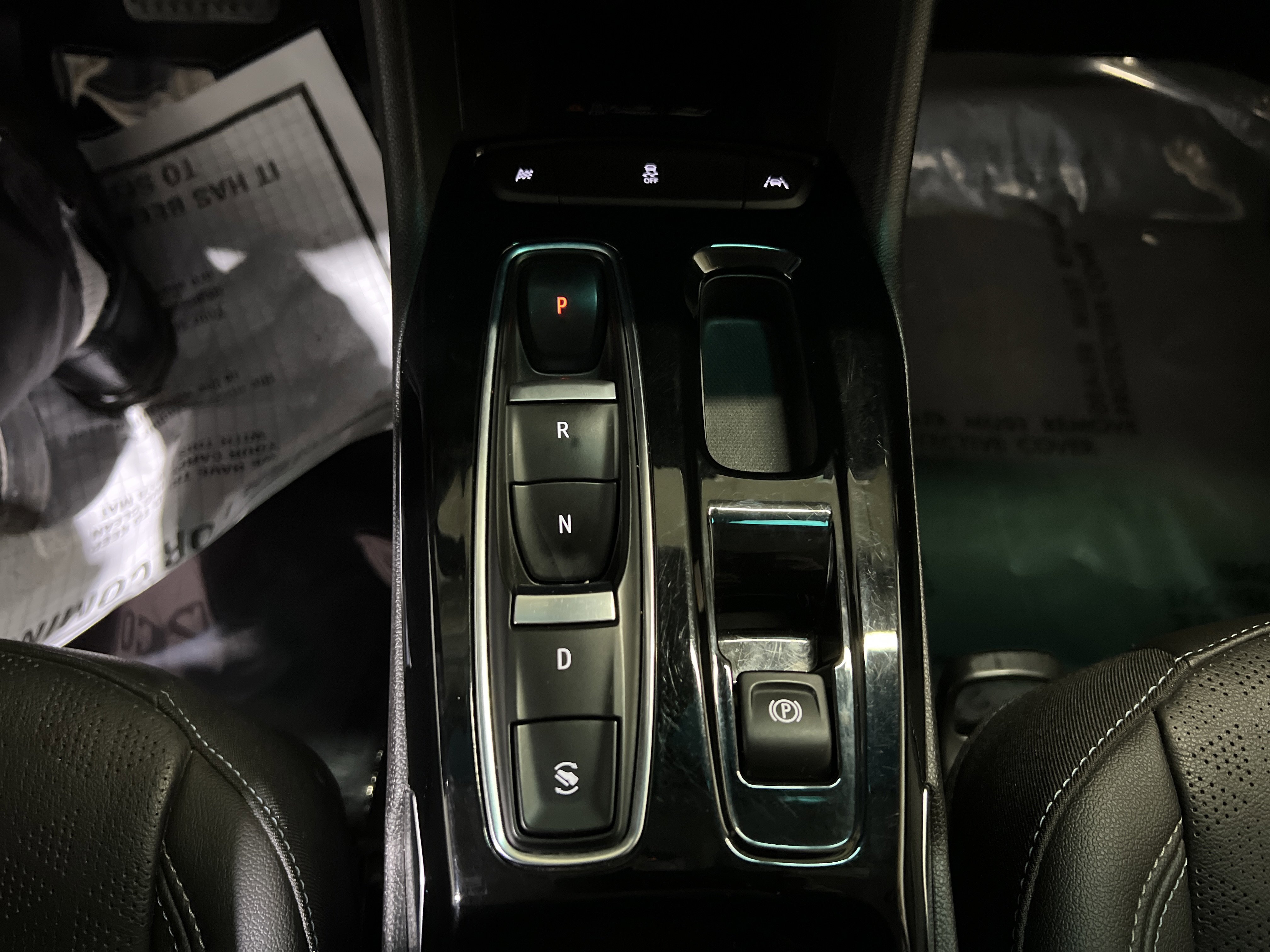 Certified 2023 Chevrolet Bolt LT w/ Infotainment Package image 21