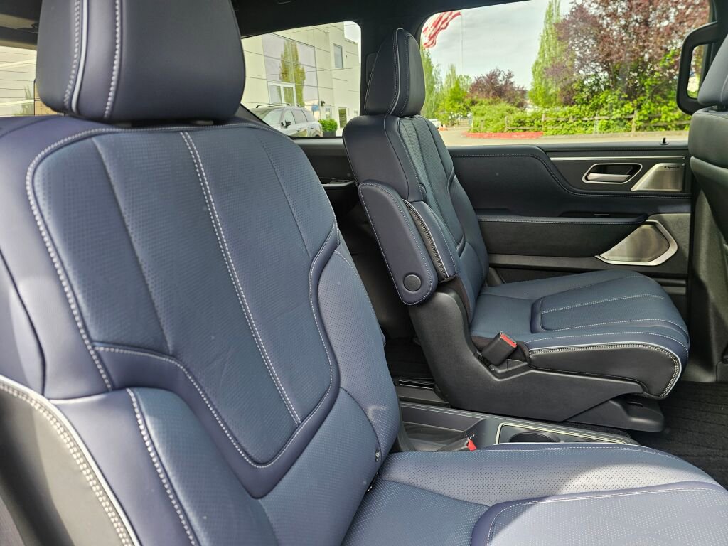 New 2026 INFINITI QX80 4WD image 16