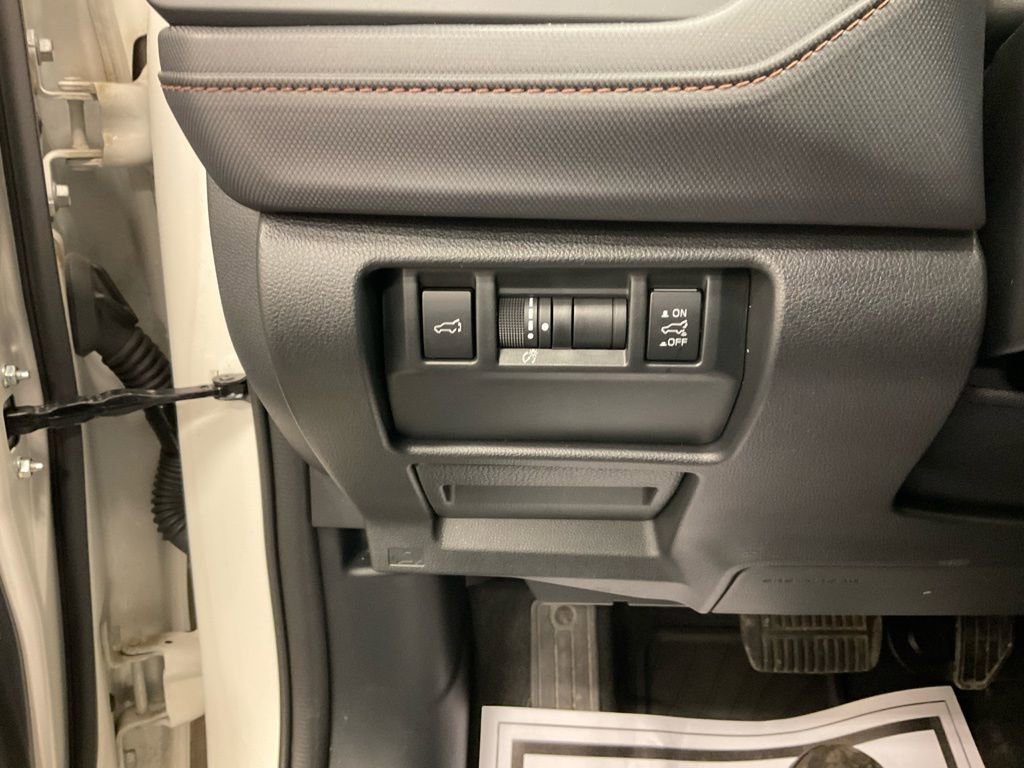 Used 2025 Subaru Forester Touring w/ Popular Package - Touring image 14