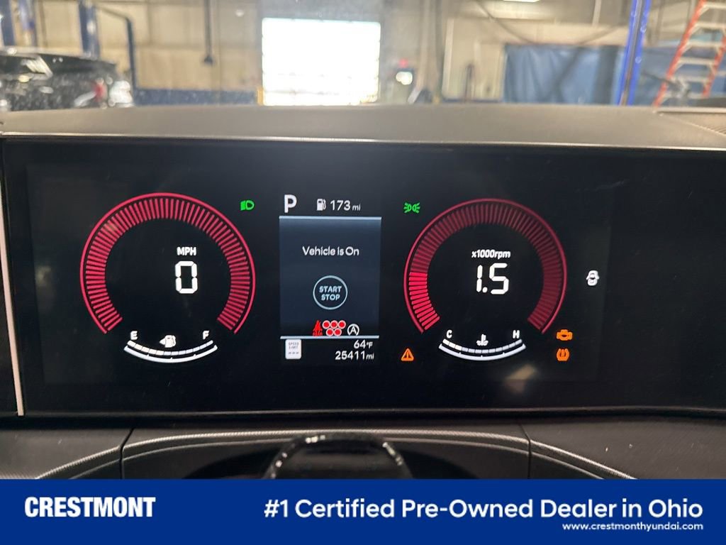 Used 2024 Hyundai Santa Fe SEL image 2