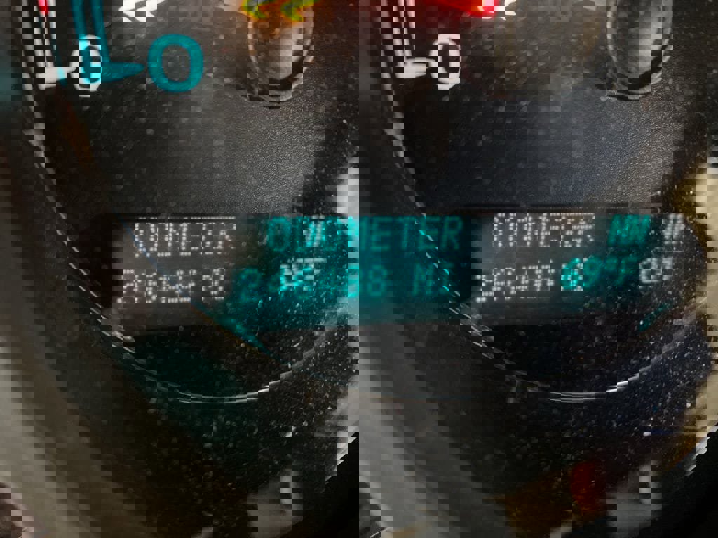 Used 2013 Chevrolet Suburban LT w/ Luxury Package image 9