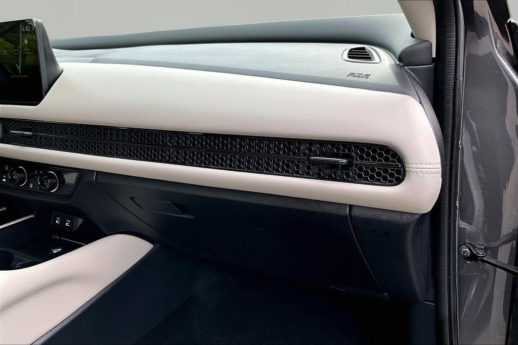 Certified 2026 Honda HR-V LX image 18