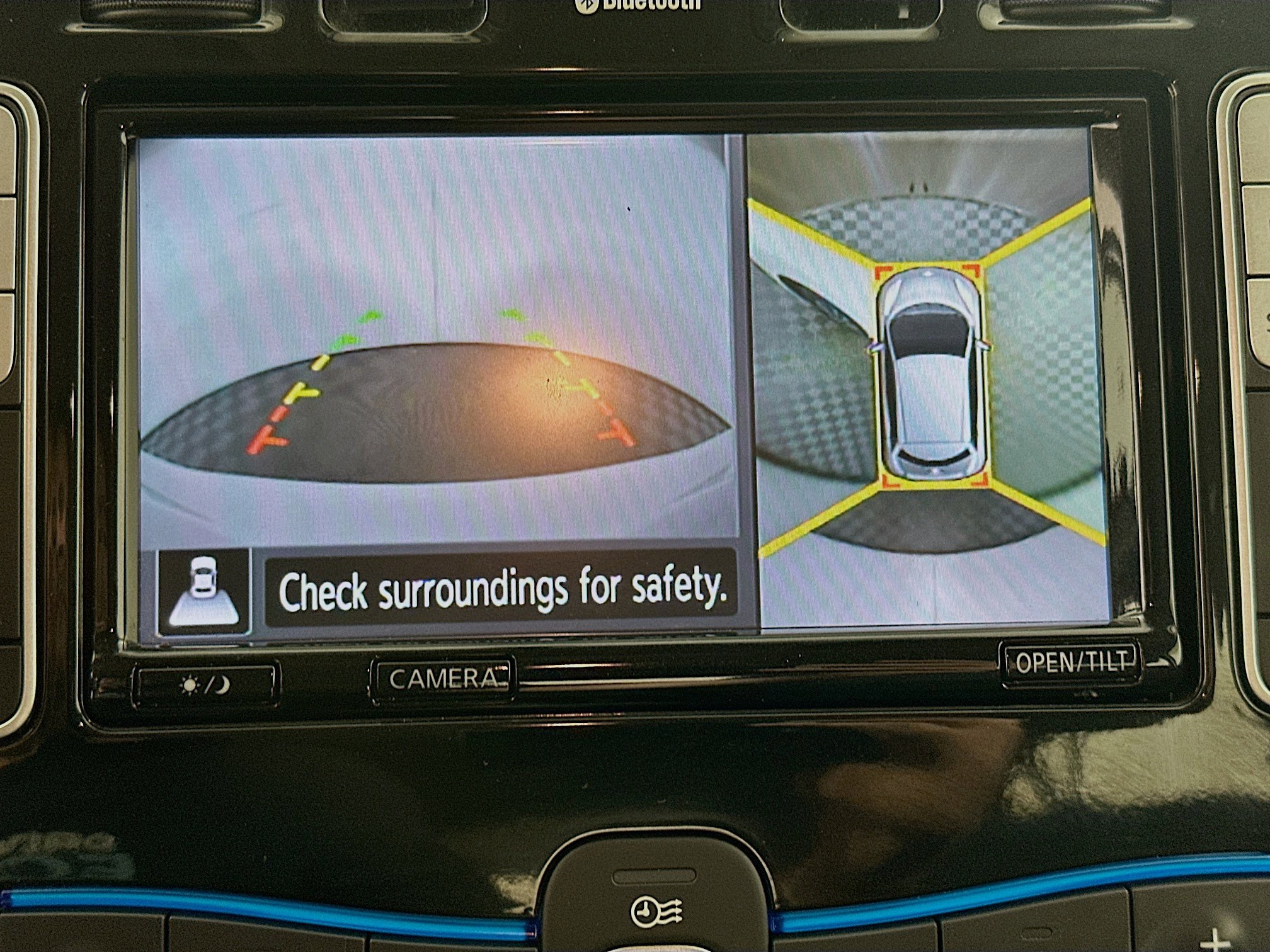 Used 2017 Nissan Leaf SV w/ Premium Package image 22