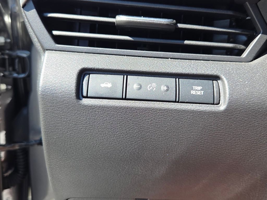 Used 2025 Nissan Altima 2.5 SR image 25