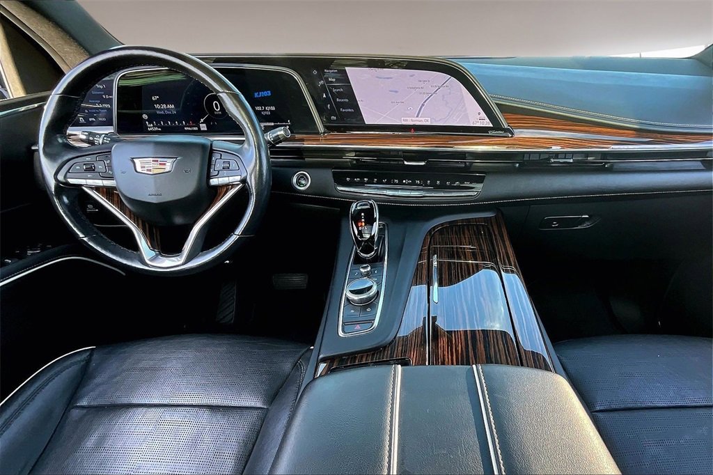 Used 2021 Cadillac Escalade Premium Luxury image 15