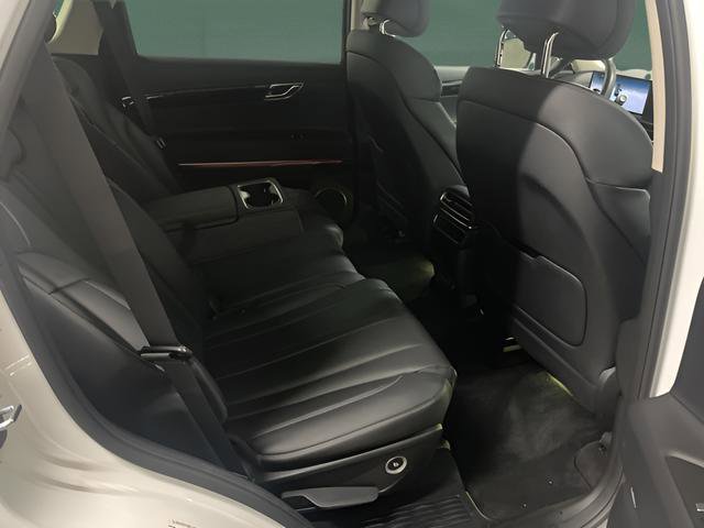 Used 2025 Genesis GV80 2.5T Standard image 14