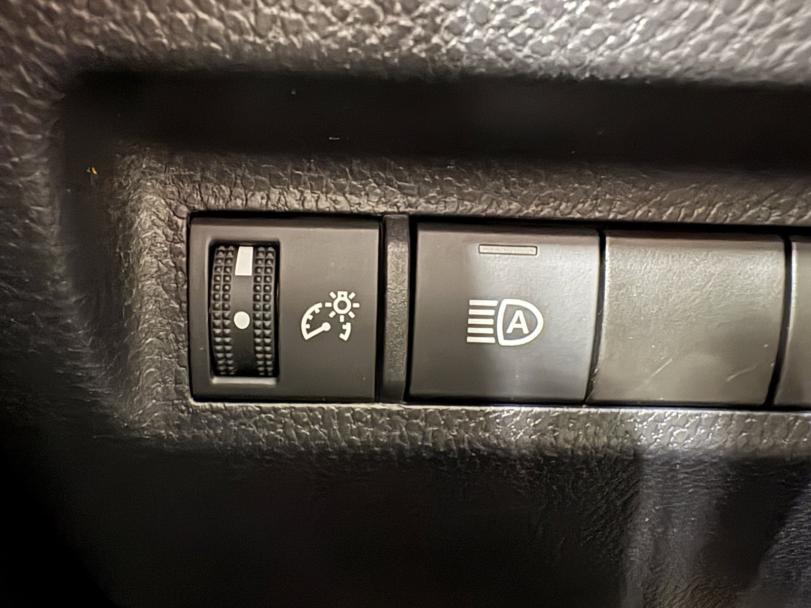 Used 2024 Toyota RAV4 XLE w/ Convenience Package AWD/4WD image 27