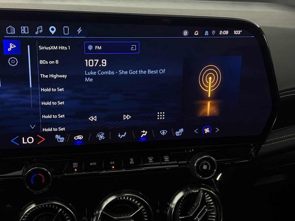 Used 2024 Chevrolet Blazer EV LT AWD/4WD image 18