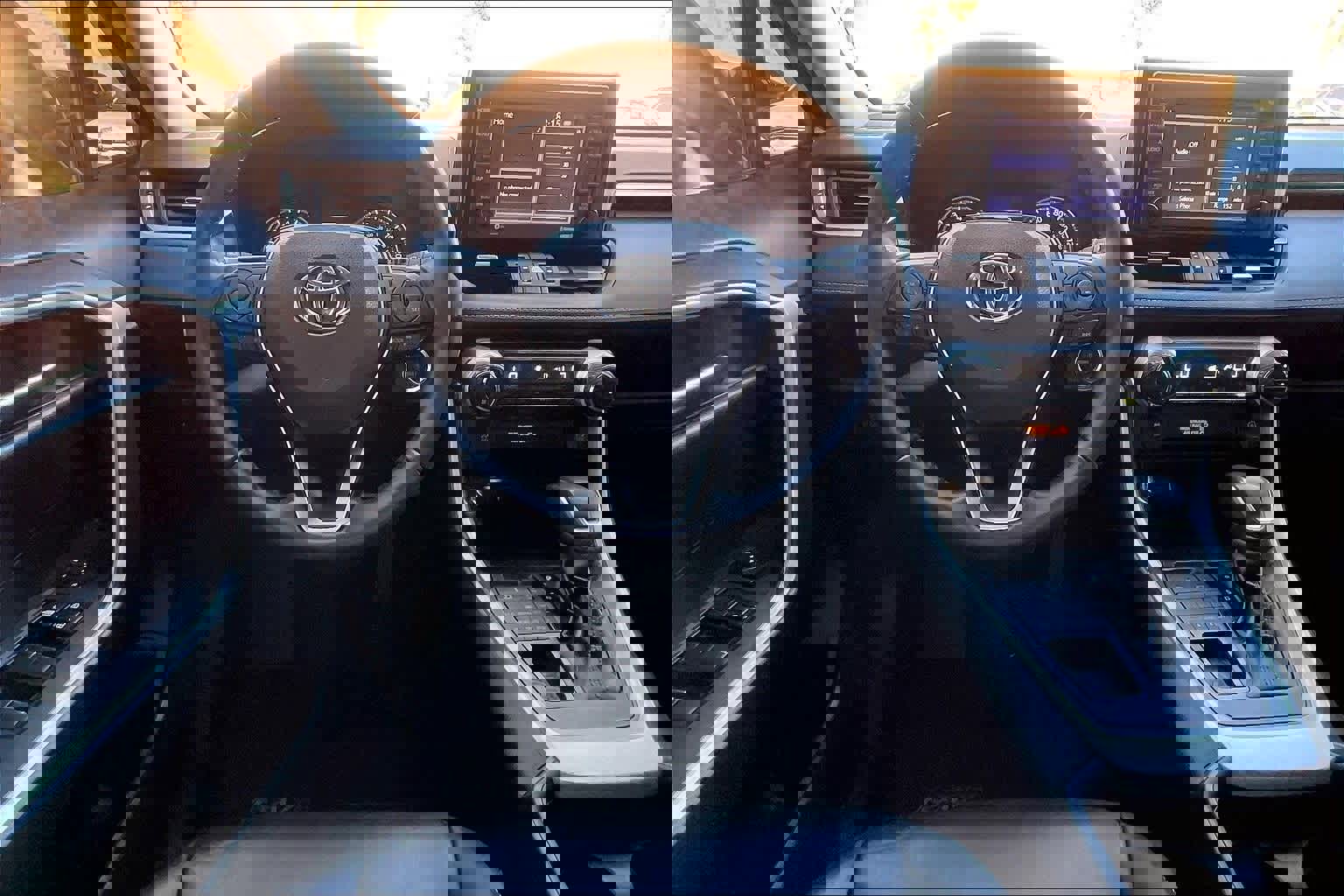 Used 2021 Toyota RAV4 XLE Premium w/ Carpet Mat Package (TMS) image 14