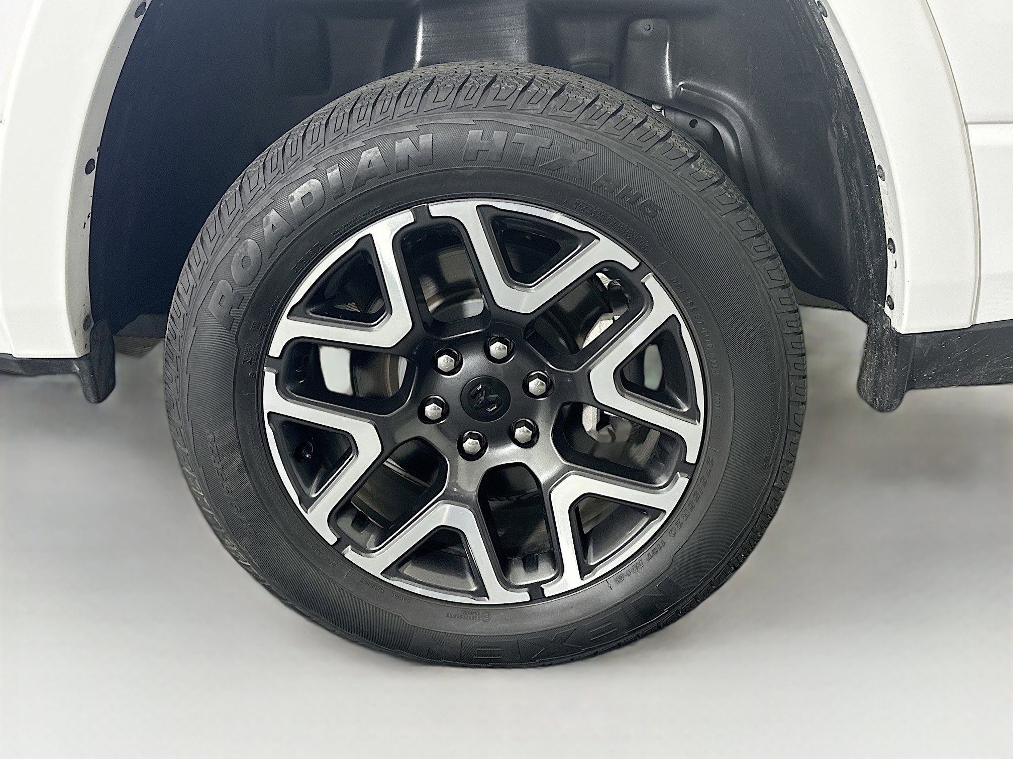 Used 2025 RAM 1500 Laramie image 11