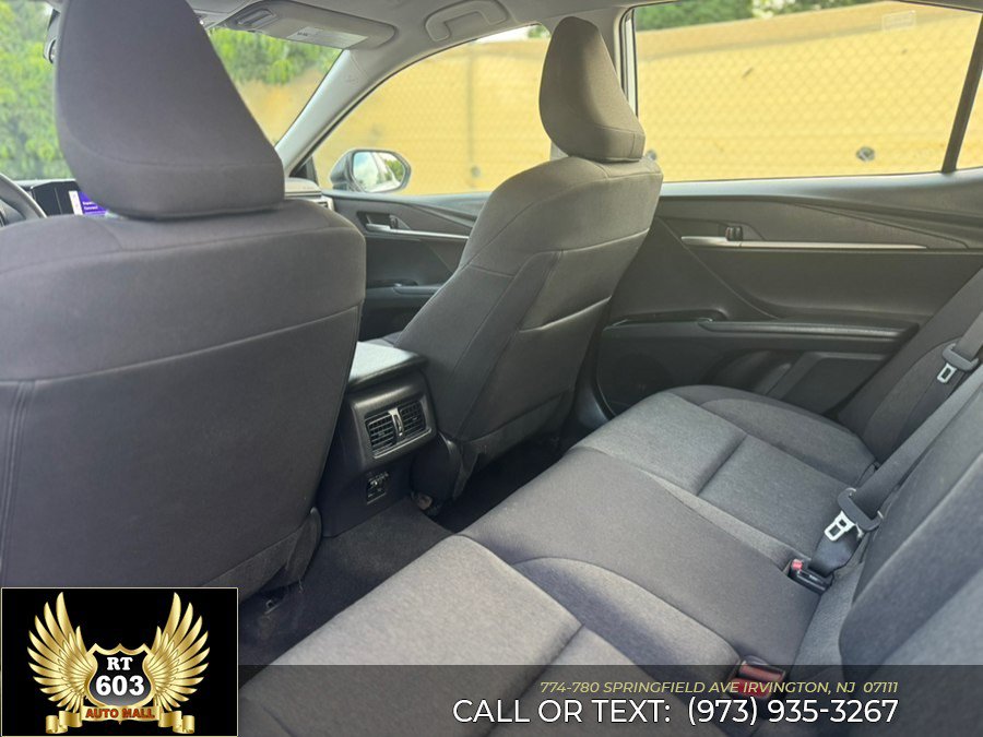 Used 2025 Toyota Camry LE FWD image 8