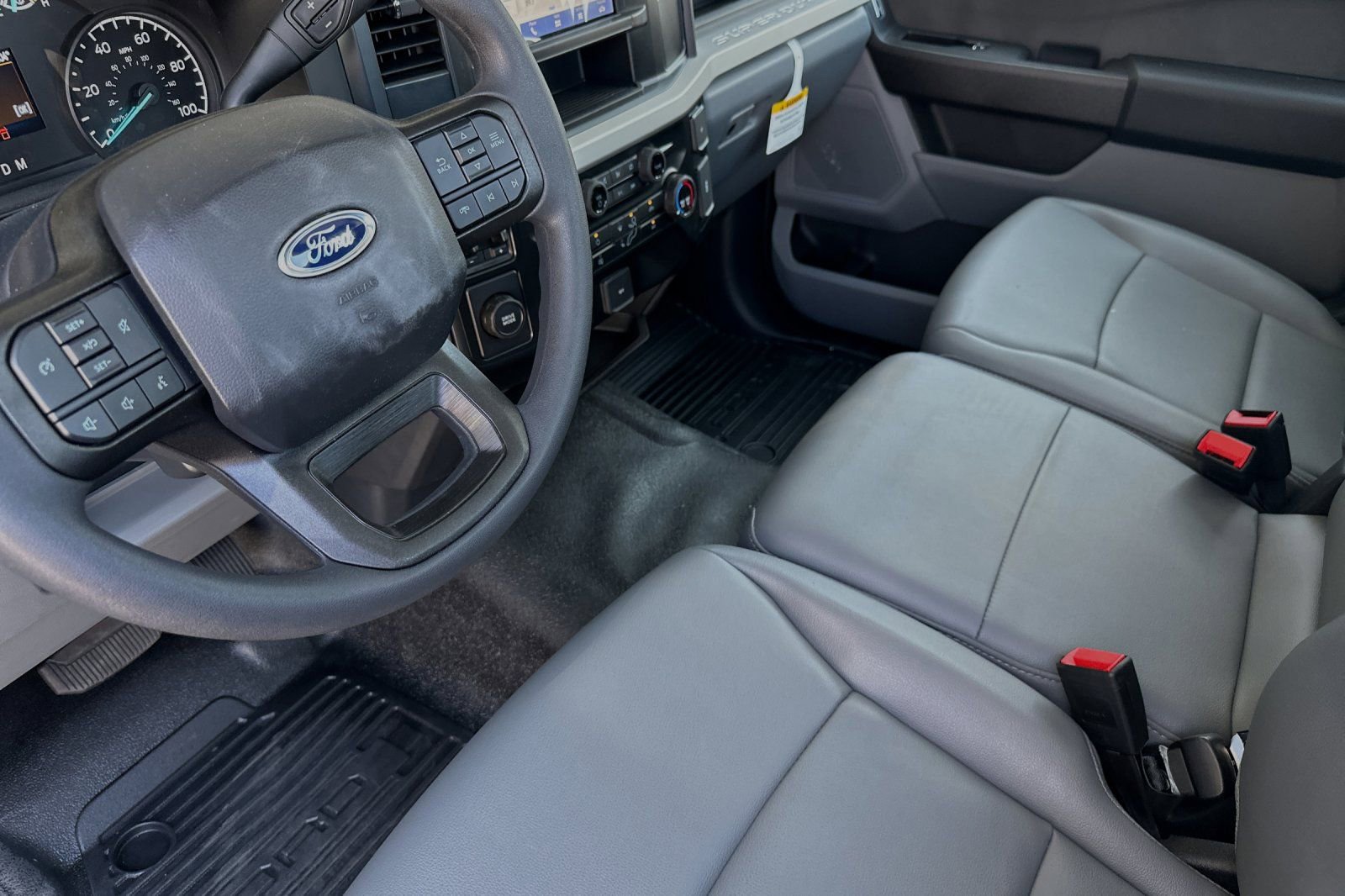 New 2023 Ford F250 XL w/ XL Chrome Package image 10