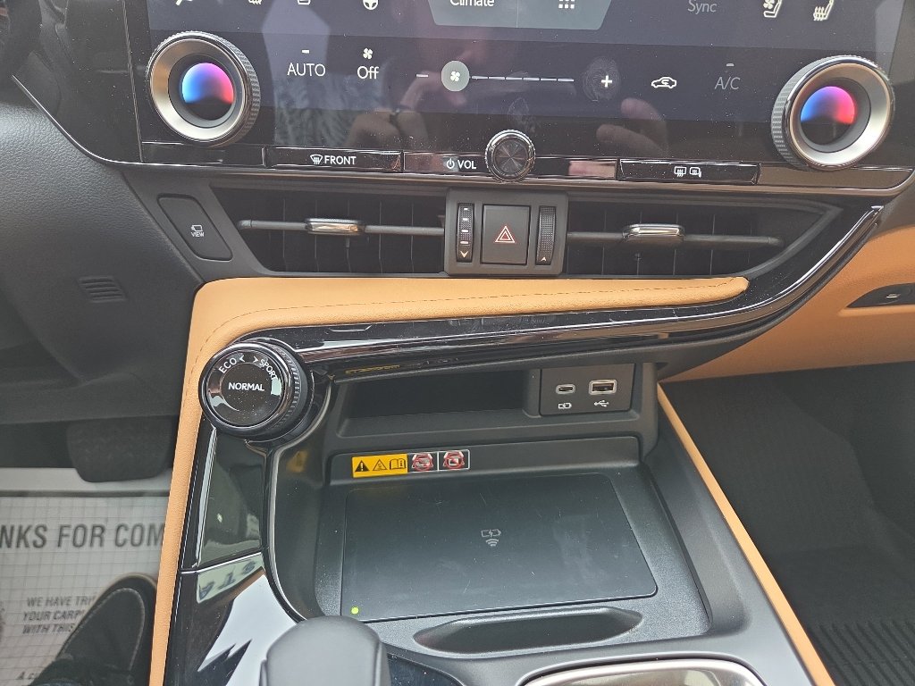 Used 2025 Lexus NX 350 AWD w/ Accessory Package (2T) image 26
