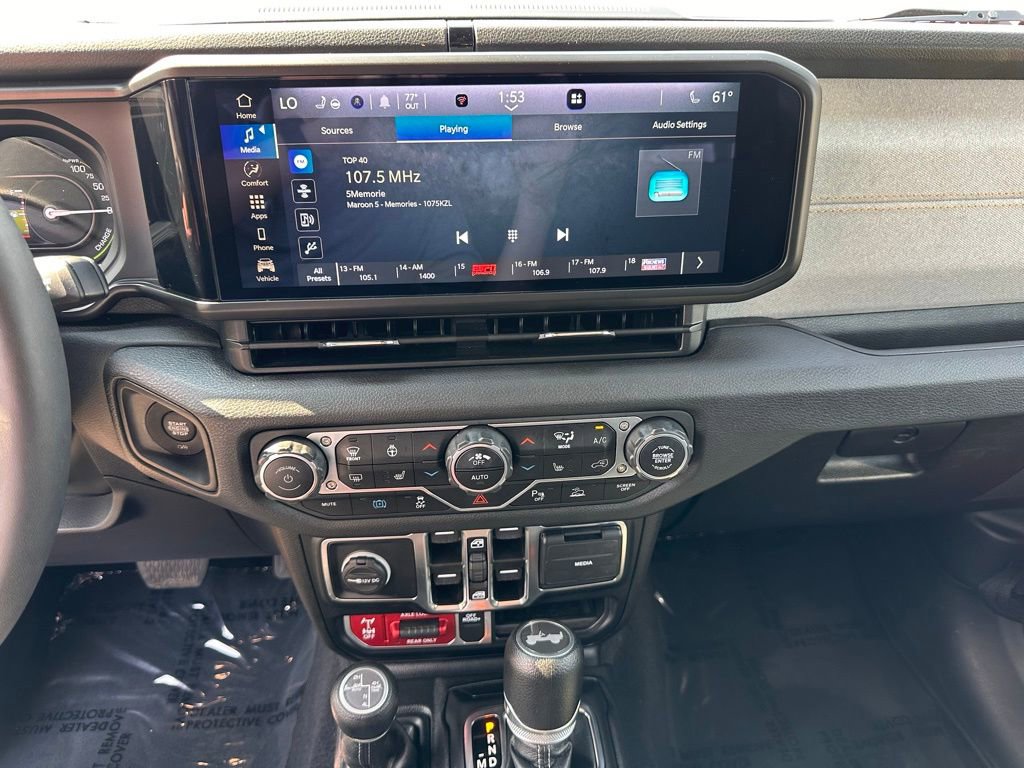 Used 2024 Jeep Wrangler Unlimited image 27