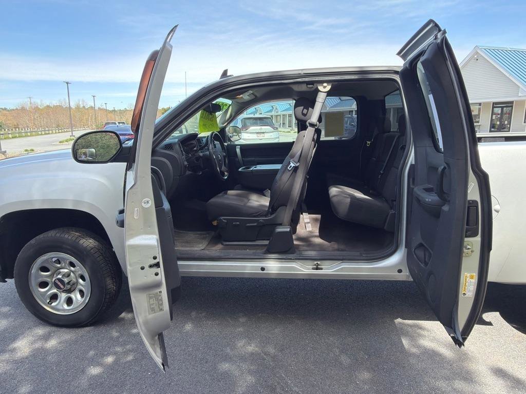 Used 2010 GMC Sierra 1500 SLE RWD image 9