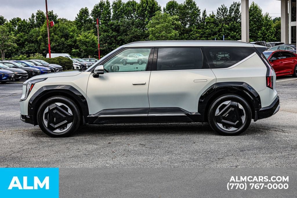 Used 2024 Kia EV9 Land AWD/4WD image 9