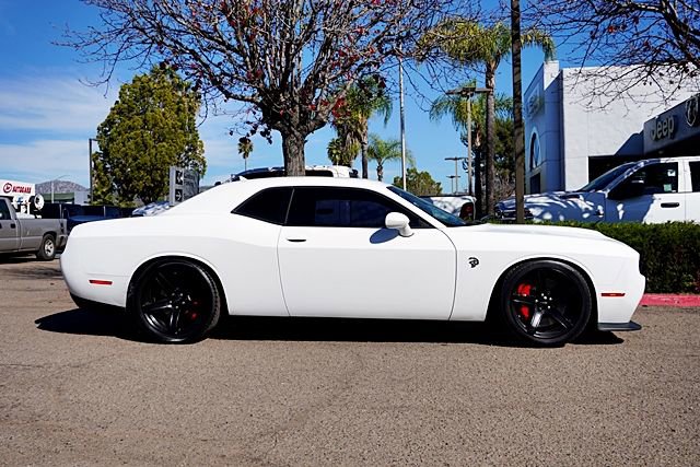 Used 2019 Dodge Challenger SRT Hellcat Redeye image 7