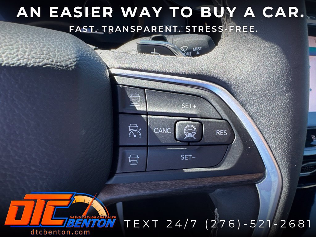 Used 2026 Jeep Grand Cherokee Limited w/ Limited Altitude Package AWD/4WD image 17
