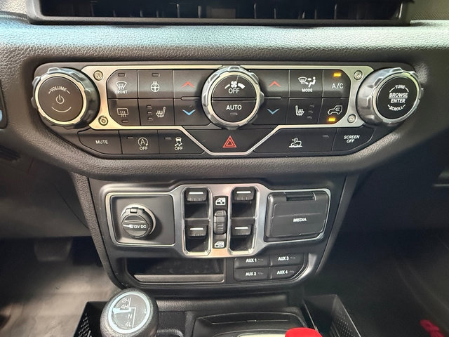 Used 2024 Jeep Gladiator Sport AWD/4WD image 25