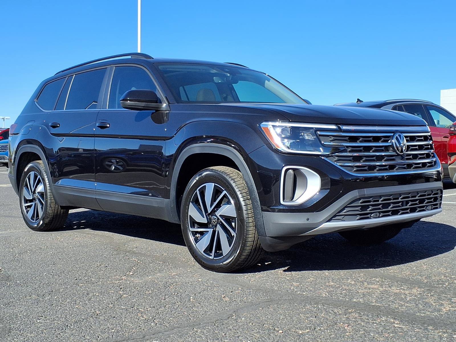 New 2026 Volkswagen Atlas SE image 1