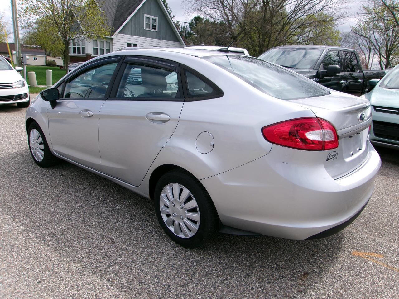 Used 2013 Ford Fiesta S image 4