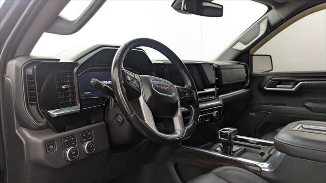 Used 2022 GMC Sierra 1500 SLT w/ SLT Premium Plus Package AWD/4WD image 23