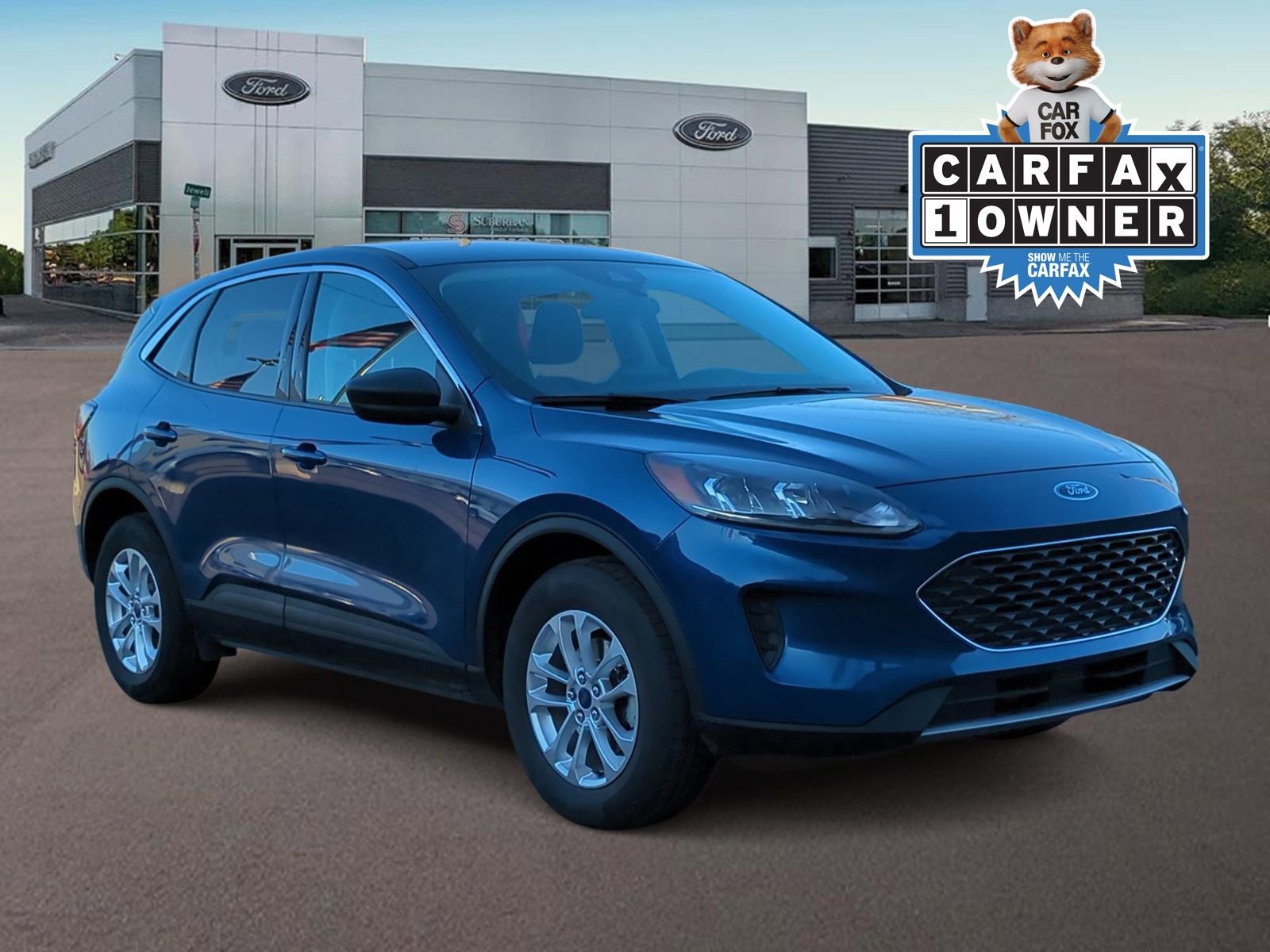 Used 2022 Ford Escape SE w/ Cold Weather Package image 2