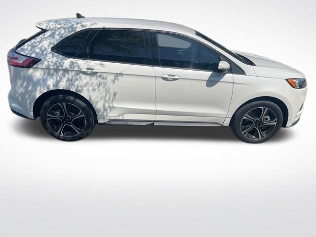 Used 2023 Ford Edge ST image 7
