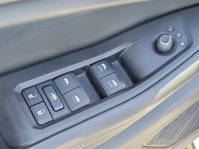Used 2024 Jeep Grand Cherokee Altitude AWD/4WD image 18