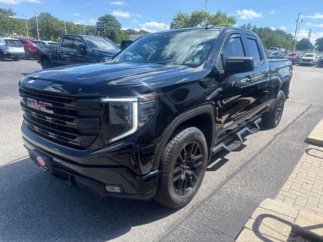 Used 2023 GMC Sierra 1500 Elevation AWD/4WD image 3