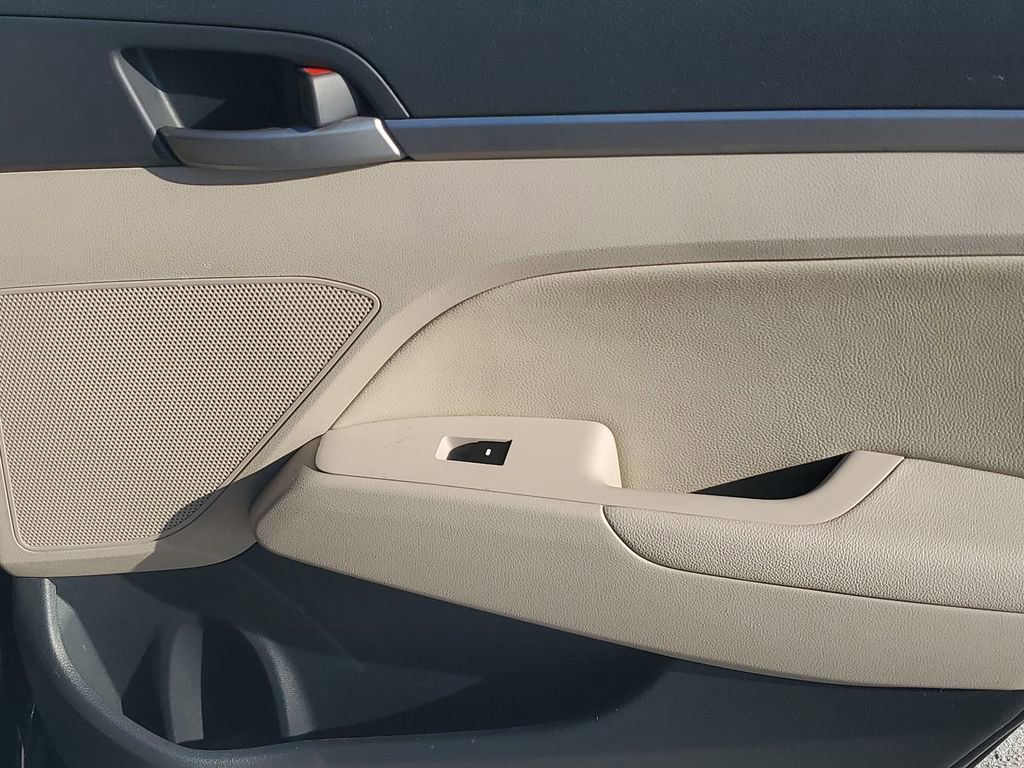 Used 2017 Hyundai Elantra Value Edition image 44