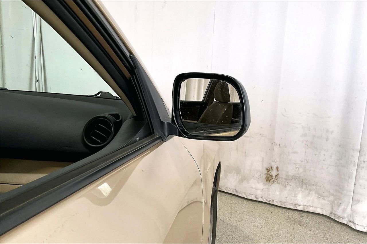 Used 2012 Toyota RAV4 FWD w/ Value Pkg image 11
