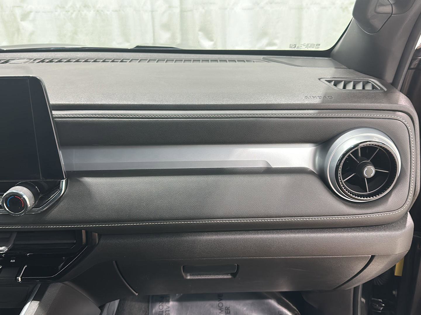 Used 2023 Chevrolet Colorado LT w/ LT Convenience Package III image 26