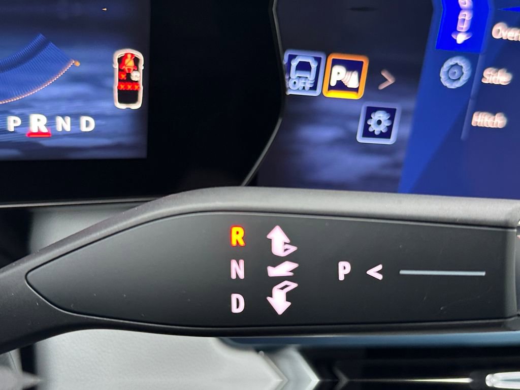 New 2026 Chevrolet Equinox EV LT image 19