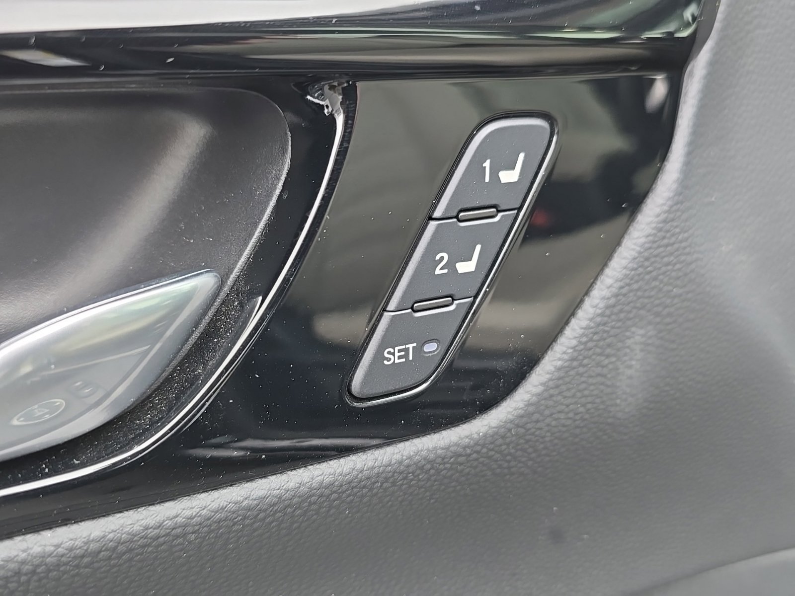 Used 2023 Honda CR-V EX-L image 10