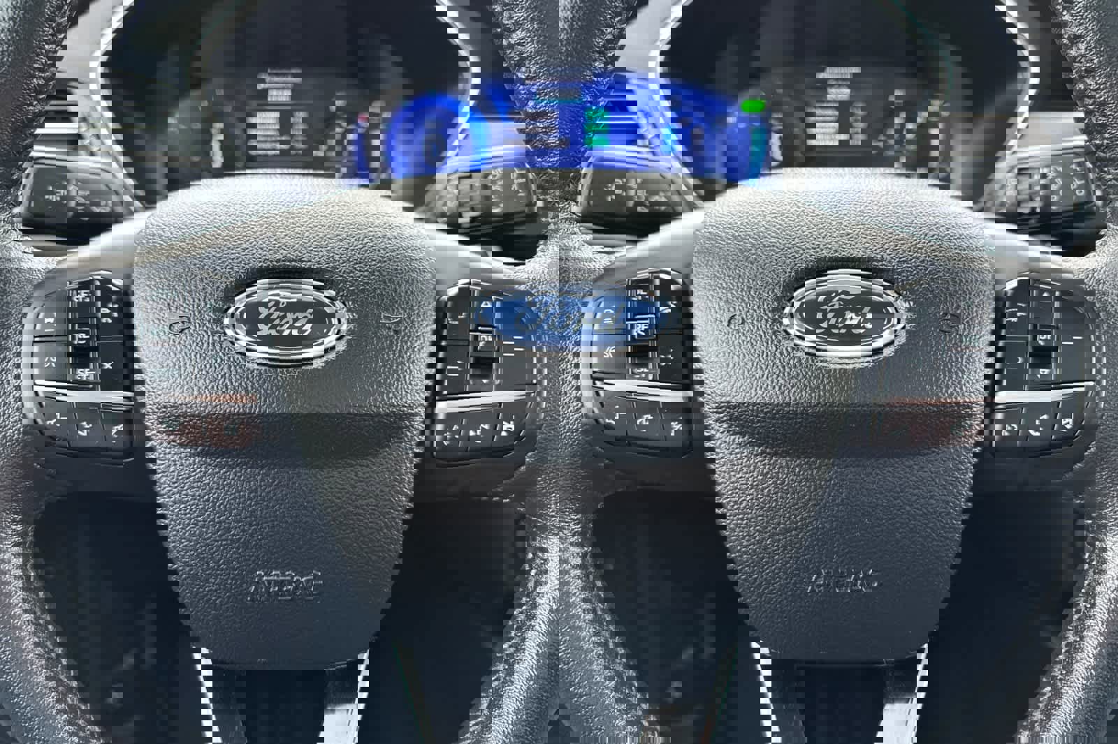 Used 2020 Ford Escape Titanium w/ Titanium Premium Package 2.0 image 24