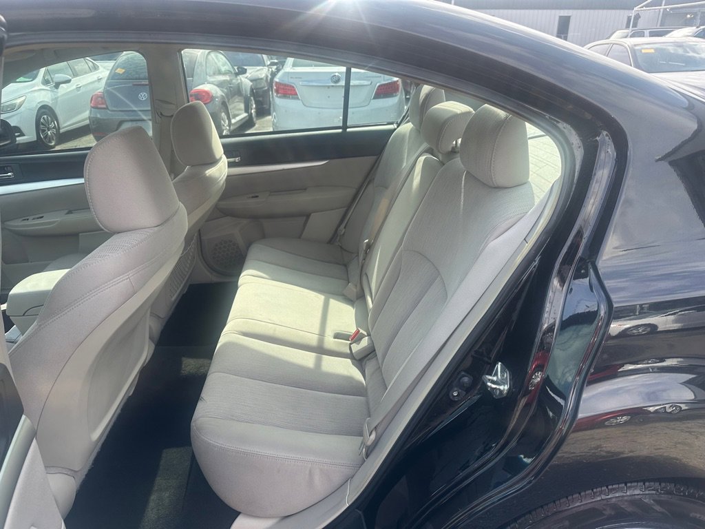 Used 2013 Subaru Legacy 2.5i Premium w/ All-Weather Pkg + Moonroof image 15