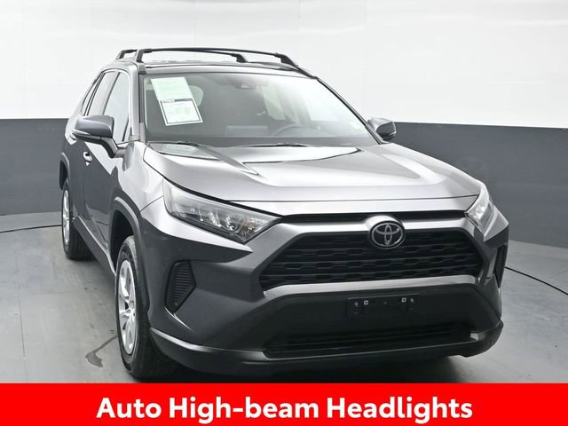 Used 2021 Toyota RAV4 LE AWD/4WD image 11