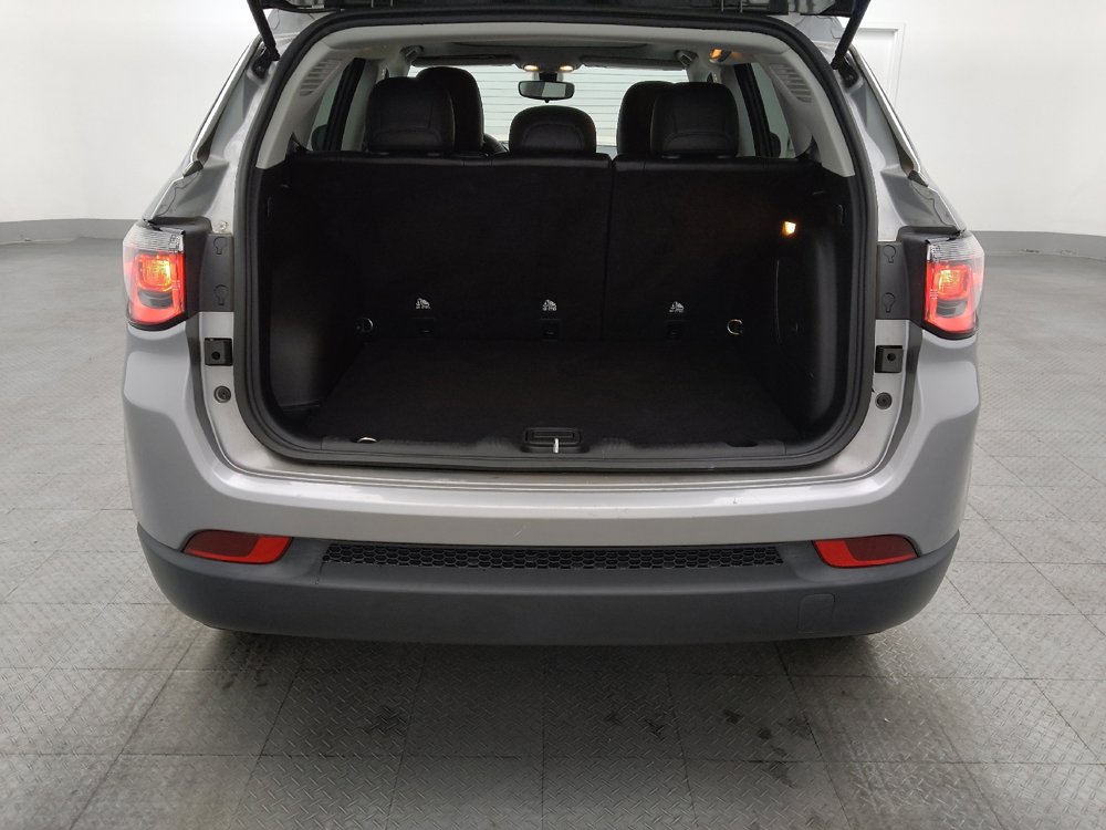 Used 2021 Jeep Compass Latitude w/ Sun and Sound Group image 29