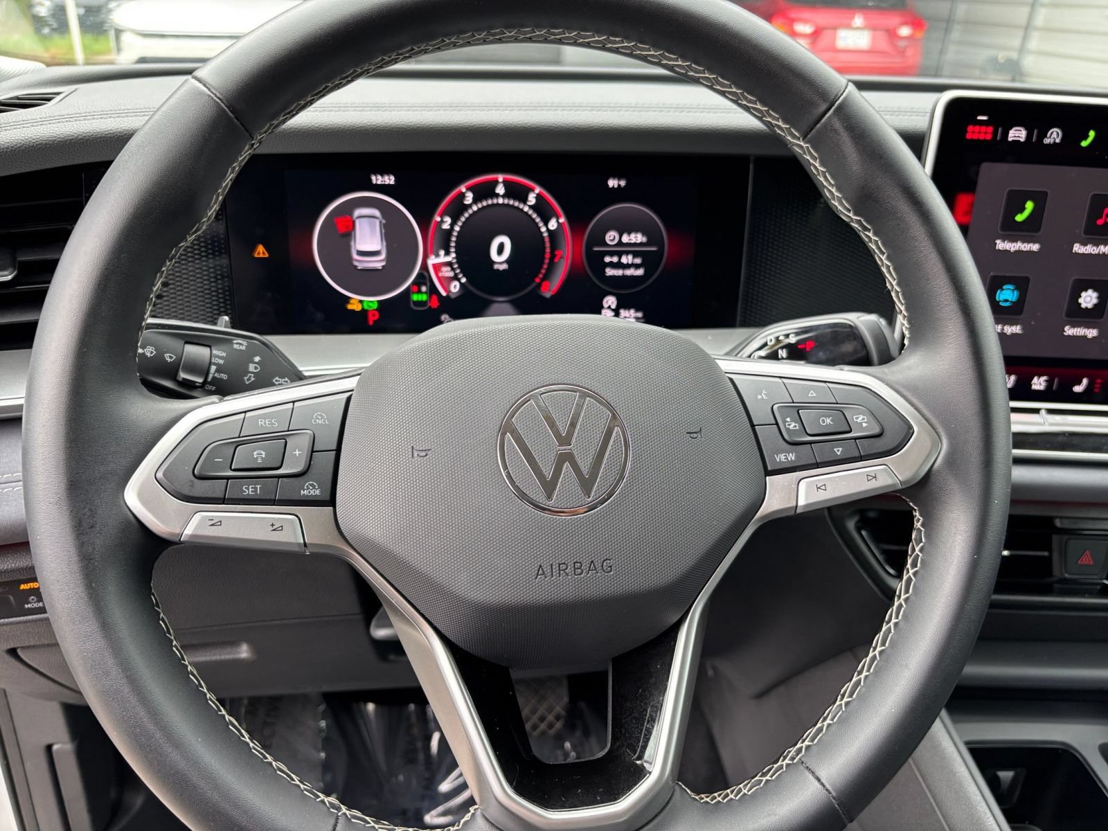 Used 2026 Volkswagen Tiguan SE FWD image 28