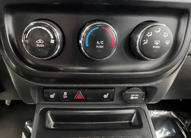 Used 2016 Jeep Patriot High Altitude FWD image 22