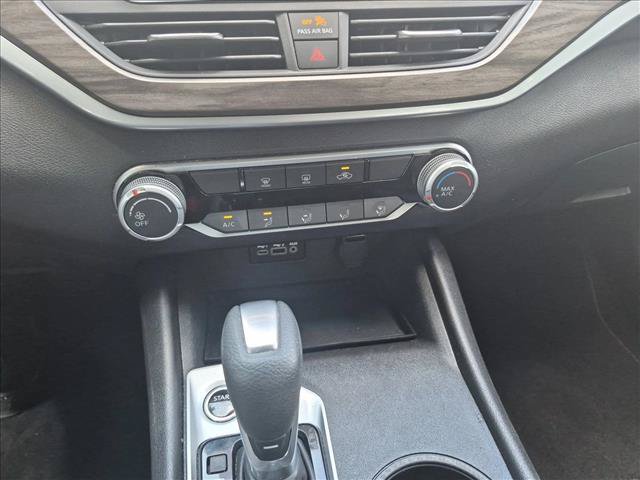 Used 2025 Nissan Altima 2.5 SV AWD/4WD image 14
