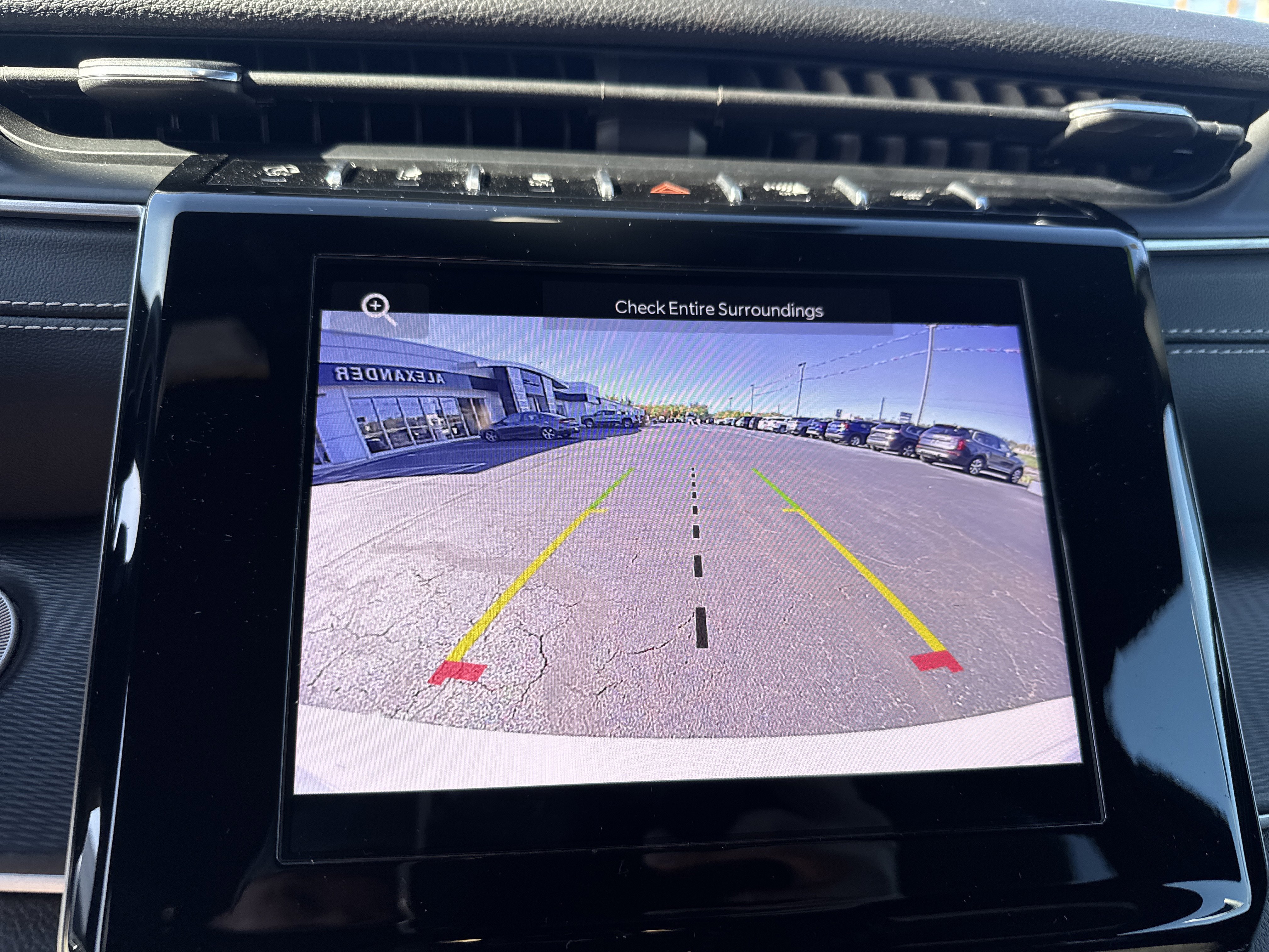 Used 2024 Jeep Grand Cherokee L Laredo image 27