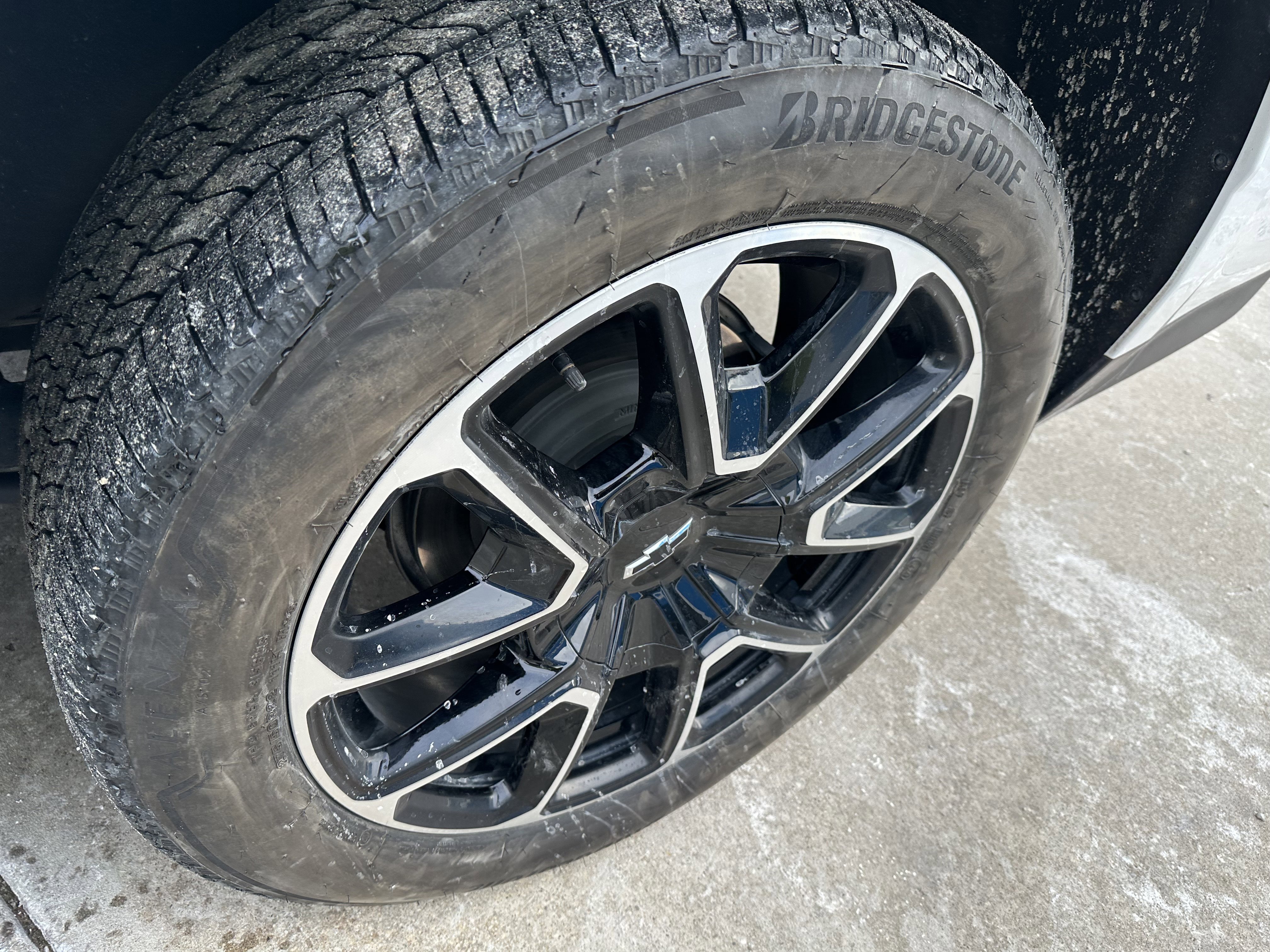 Certified 2024 Chevrolet Suburban RST w/ Luxury Package image 9